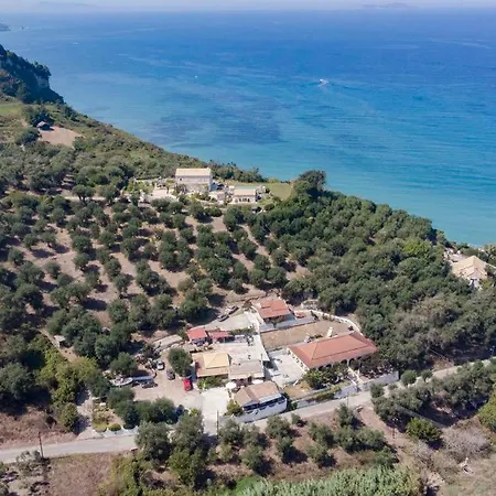 Bezolot Resort. Ferienhaus Karousádes