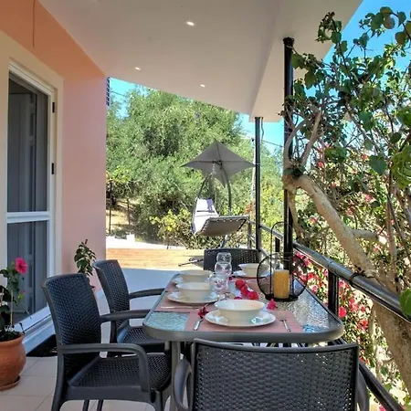 Bezolot Resort. * Karousádes